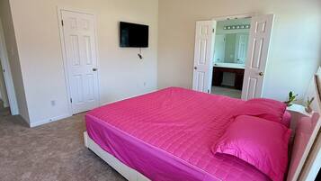 3 bedrooms, desk, free WiFi