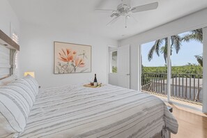 3 bedrooms, iron/ironing board, free WiFi, bed sheets - Heated Pool & Spa, Gulf Access, Dock - Villa Sunset Mangroves - Roelens (Cape Coral)