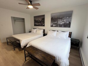 2 slaapkamers, een strijkplank/strijkijzer, wifi, beddengoed