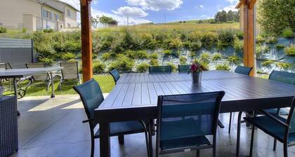 GĂźte l'Amandier - SALLES-ARBUISSONNAS