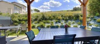 GĂźte l'Amandier - SALLES-ARBUISSONNAS