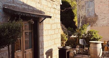 « Caseddu » Petite Maison En Pierre