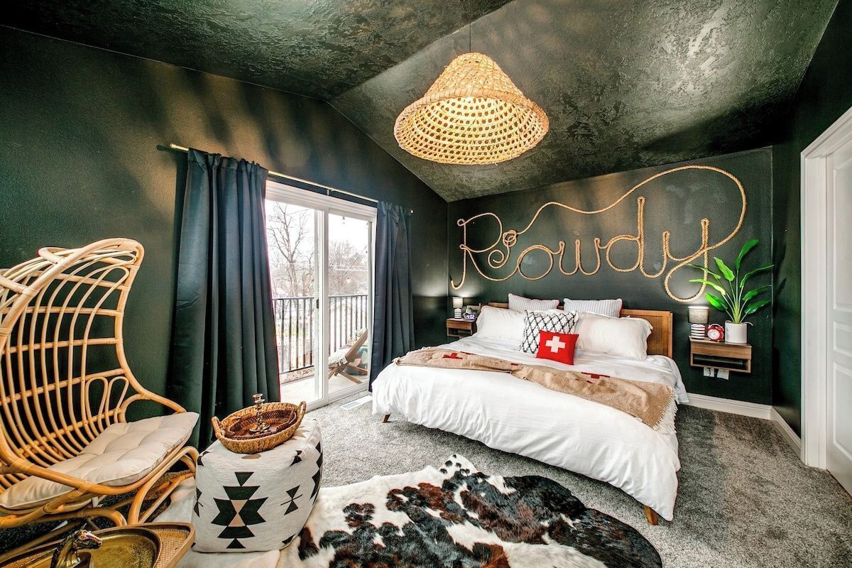 3 bedrooms, internet, bed sheets