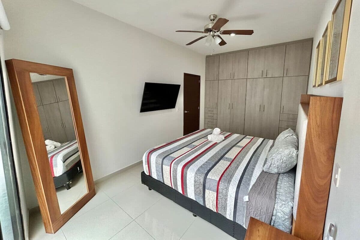 Standard Apartment | 2 bedrooms, blackout drapes, iron/ironing board, free WiFi