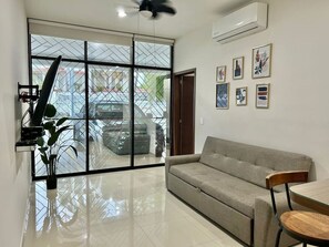 Standard Apartment | Living area - Rincon Colonial Apartments (Mazatlán)