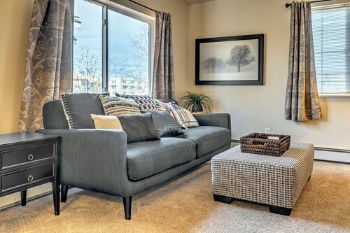 Anchor Town Lodge - The Chilkoot - Downtown Park Strip