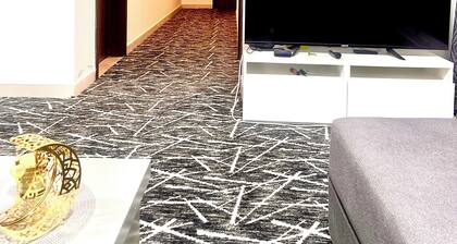 Luxurious 1-bedroom apartment in a prime location close to Dubai airport