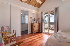 5 bedrooms, iron/ironing board, free WiFi, bed sheets
