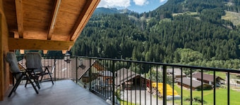 Apartamento 'Lodge 3' con vistas a la montaña, terraza compartida y Wi-Fi