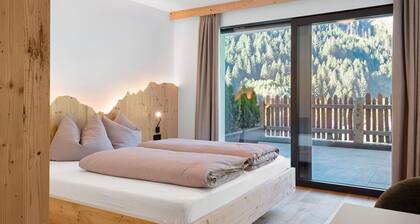 Apartment 'Lodge 2' with Mountain View, Private Terrace and Wi-Fi