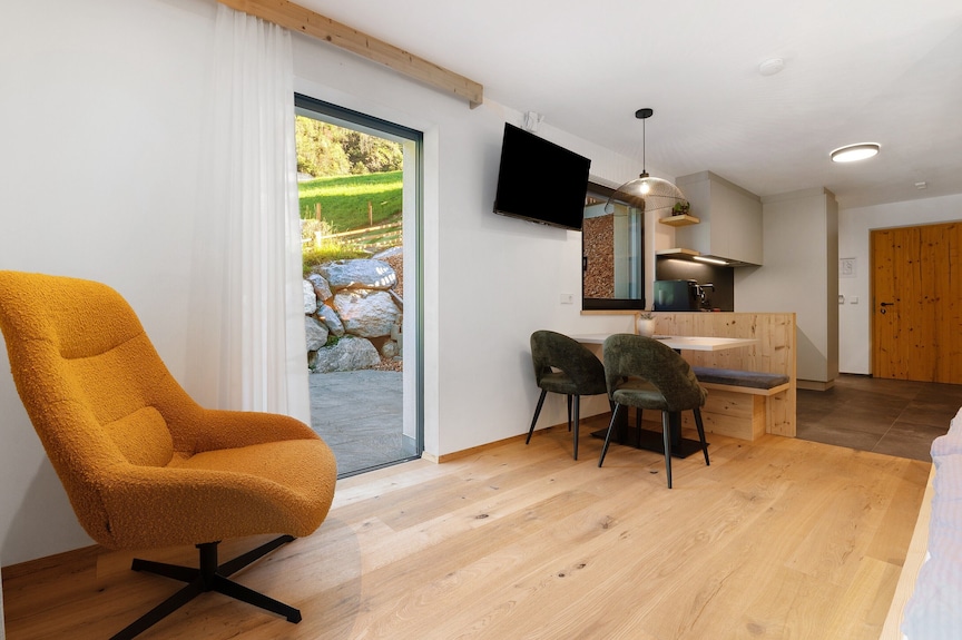 Ferienwohnung 'Lodge 2' Mit Bergblick, Privater Terrasse Und Wi-fi - Sterzing