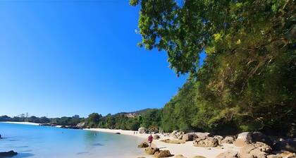 Holiday Home 'Villa Lukita' with Sea Views, Wi-Fi and Air Conditioning