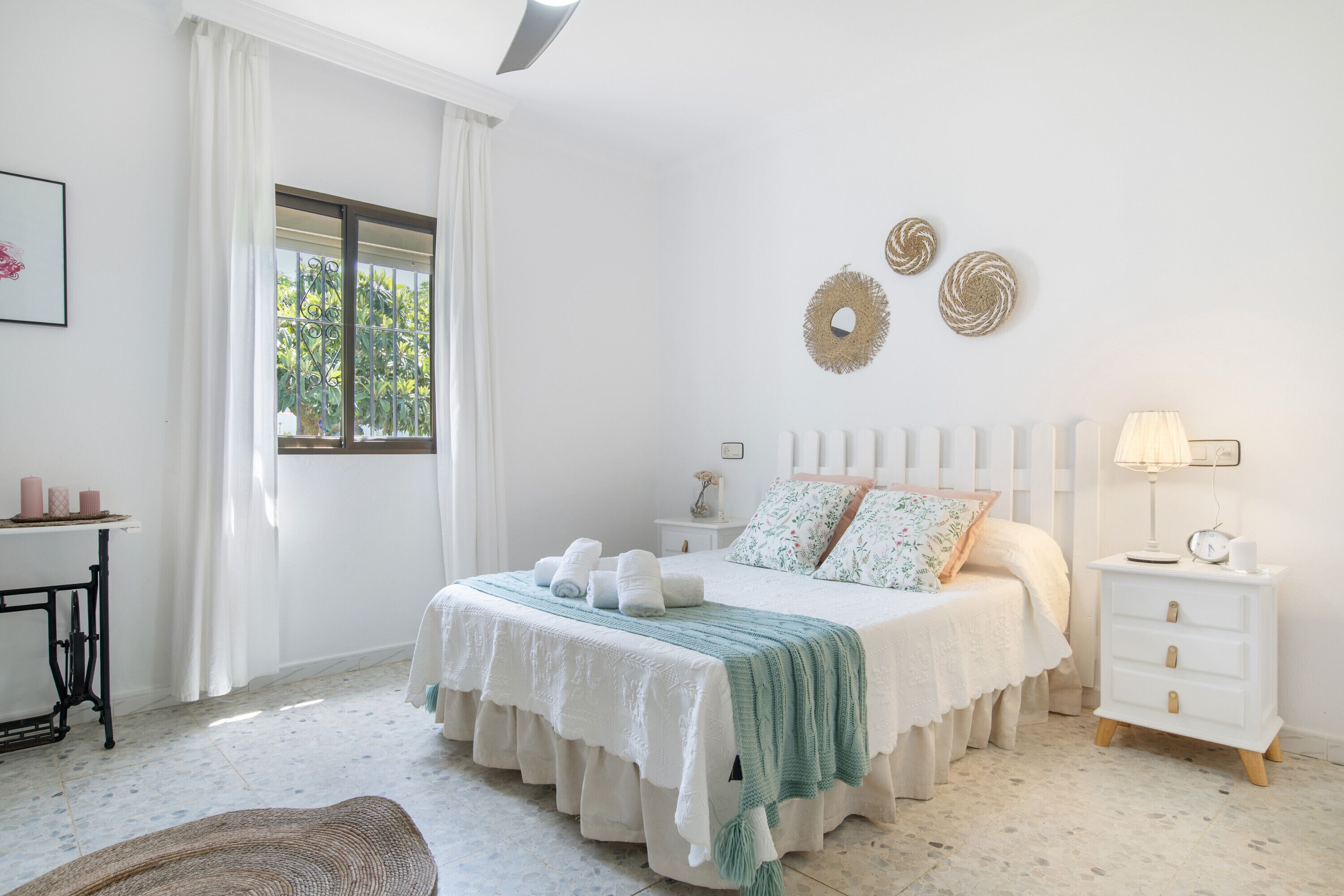 3 bedrooms, iron/ironing board, free WiFi, bed sheets