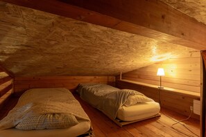 2 makuuhuonetta, ilmainen Wi-Fi, vuodevaatteet