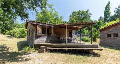 Chalet 'Blanc 8 Personnes' avec balcon et Wi-Fi