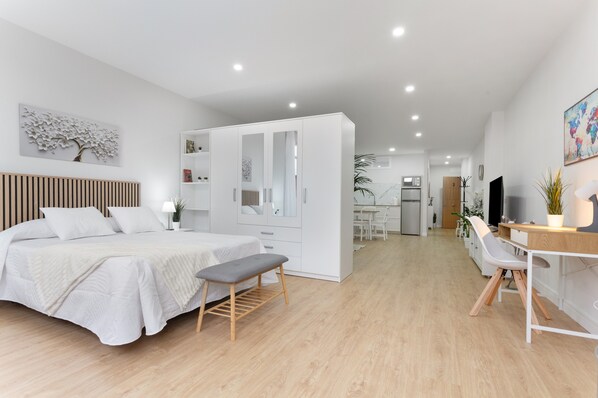 1 bedroom, iron/ironing board, free WiFi, bed sheets