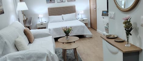 1 bedroom, iron/ironing board, free WiFi, bed sheets