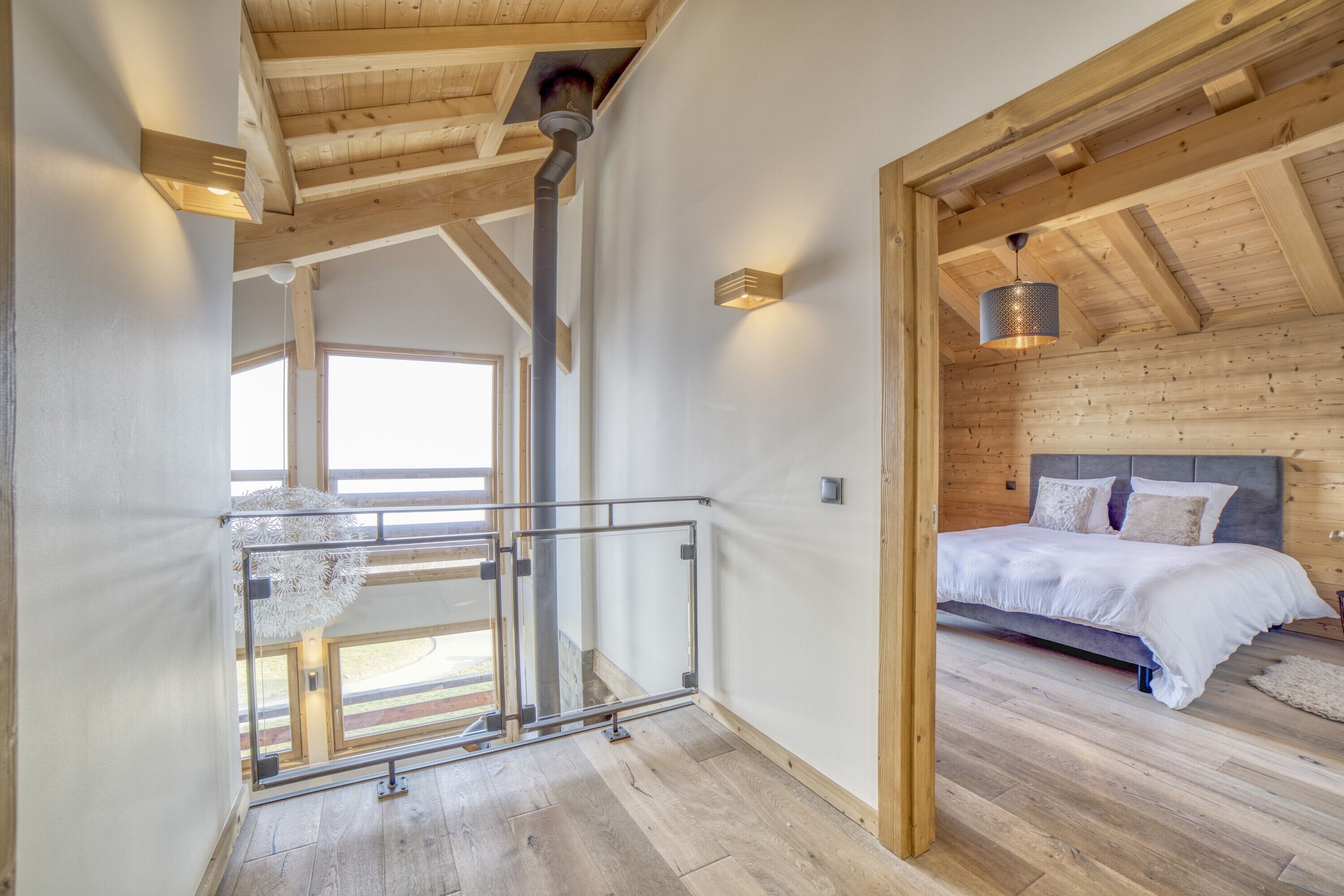 4 habitaciones, tabla de planchar con plancha y wifi gratis 