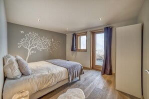 4 Schlafzimmer, Bügeleisen/Bügelbrett, kostenloses WLAN, Bettwäsche