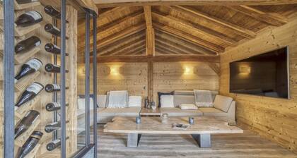 Chalet Face Au Mont-blanc: avec vue imprenable sur les montagnes, proche MegĂšve