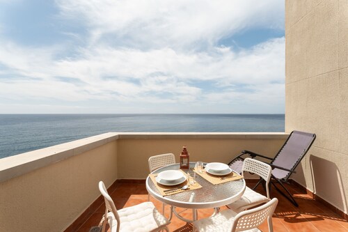 Vacation Apartment 'Casa Del Sabio' with Sea View, Balcony and Wi-Fi
