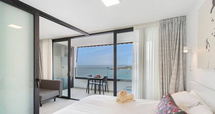 Vacances « Ocean Wave Retreat » avec vue sur mer, Wi-Fi et climatisation