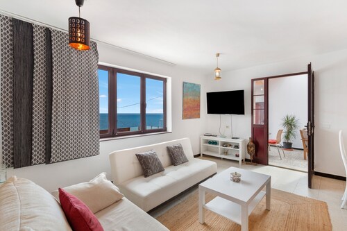 Maison de Vacances 'Olas De Plata' avec Vue sur la Mer, Piscine Privée et Wi-Fi