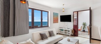 Maison de Vacances 'Olas De Plata' avec Vue sur la Mer, Piscine Privée et Wi-Fi