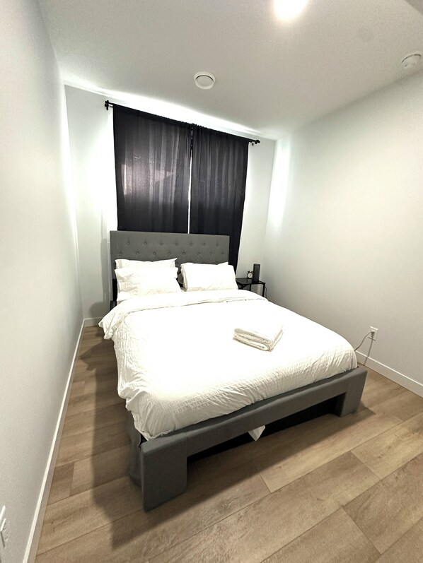 2 bedrooms, iron/ironing board, WiFi, bed sheets