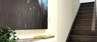Stylish Modern Luxury Stay