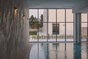 Apartment, Smoking