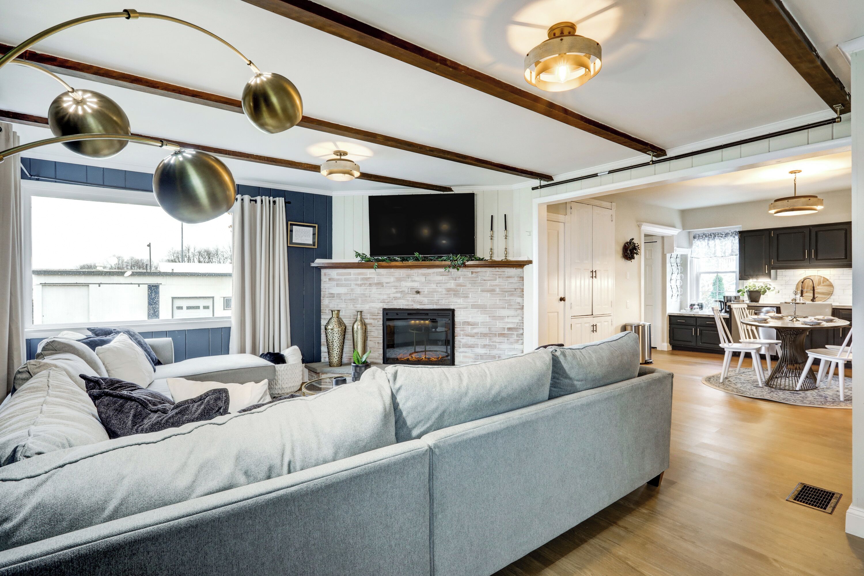 智能电视、壁炉