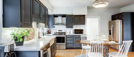 Microwave, oven, stovetop, dishwasher