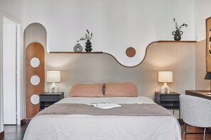 Silitysrauta/-lauta, Wi-Fi, vuodevaatteet