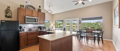 Fridge, microwave, stovetop, dishwasher