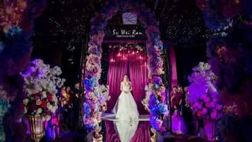 Brúðkaup innandyra