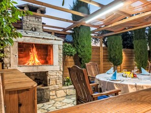 Outdoor dining - Vacation home Paola by Interhome (Pula)