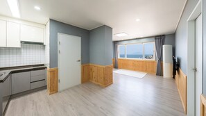 Basic Room, 1 Bedroom (Apt. 101, Building B) | 1 bedroom, free WiFi - The Sea Angler's Pension in Namhae (Namhae)