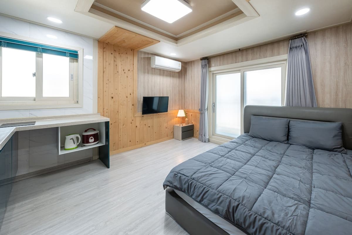 Chambre, 1 chambre (Apt. 201, Building A)