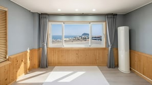 Exterior - The Sea Angler's Pension in Namhae (Namhae)