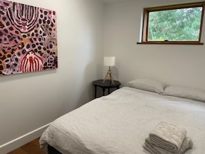 3 soverom, strykejern/-brett, reiseseng for barn og wi-fi