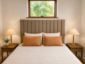 3 bedrooms, iron/ironing board, travel crib, WiFi