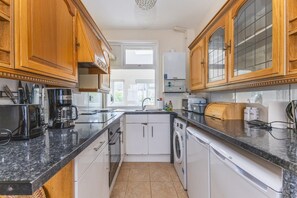 Fridge, microwave, oven, coffee/tea maker