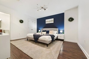 2 chambres, fer et planche à repasser, lit parapluie, Wi-Fi gratuit
