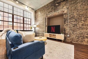 Smart TV, studio
