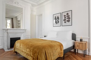 3 quartos, ferros/tábuas de passar roupa, Wi-Fi, roupa de cama