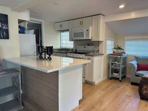 Microwave, oven, stovetop, coffee/tea maker