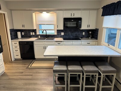 NEW Listing Charming 3-bedroom house close to the Lake/Downtown in Clear Lake IA