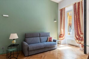 Living area - GuestHost - Rione Prati Apartment A (Rome)