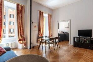 Living area - GuestHost - Rione Prati Apartment A (Rome)
